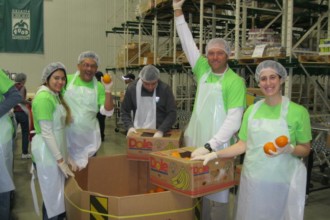 Chicago Food Depository volunteers